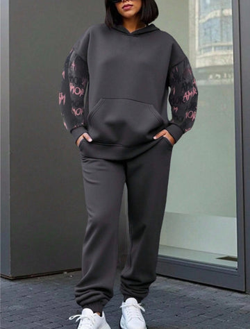 Set con felpa con cappuccio e stampa di lettere per donne taglia comoda